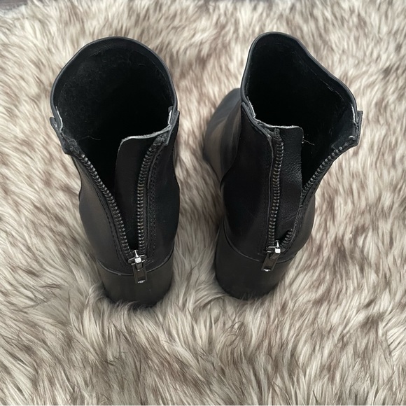 Size 5.5 Steve Madden Leather Boots - Picture 5 of 5